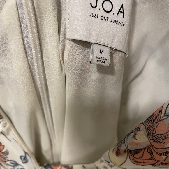 Dress - Picture 6 of 6